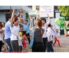 Volunteer with an NGO focused on empowering Ha Noi’s youth through English language education