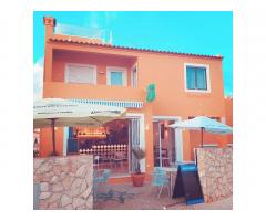 Bar and cleaning help needed in a tourist guesthouse in Lagos, Portugal