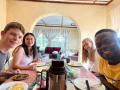 Teach, empower and work in hospitals in karonga, Malawi.