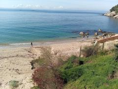 Help needed between mountains and Costa Brava beaches
